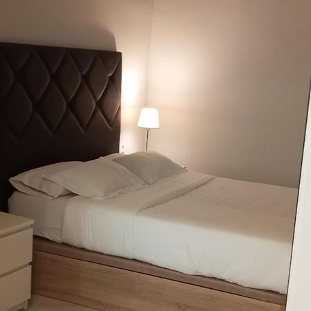 Apartamentos Marina Beach Valencia Bagian luar foto